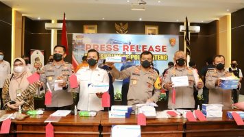 Pura-Pura Jadi Kunsumen, Petugas Ditreskrimsus Polda Jateng Berhasil Bongkar Peredaran Rapid Antigen Tanpa Ijin Edar