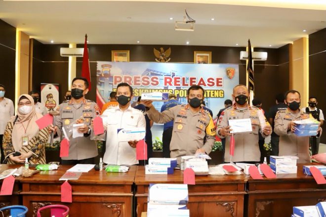Pura-Pura Jadi Kunsumen, Petugas Ditreskrimsus Polda Jateng Berhasil Bongkar Peredaran Rapid Antigen Tanpa Ijin Edar