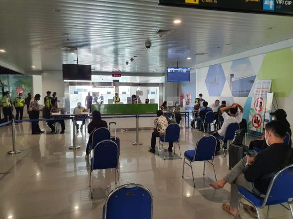 Bandara Internasional Jendral Ahmad Yani Semarang Tetap Melayani Pelaku Perjalanan Yang dikecualikan Pada Masa Peniadaan Mudik Lebaran