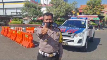 Kasatlantas Polrestabes Semarang Laporkan Situasi Terkini Arus Lalu Lintas di Simpang Lima Semarang