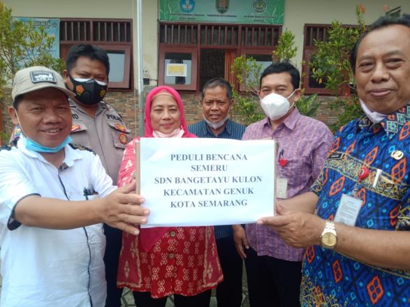 SDN Bangetayu Kulon Peduli Erupsi Gunung Semeru, Galang dana hingga Jutaan Rupiah
