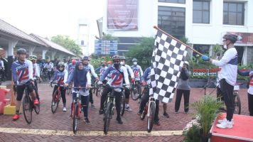 Ratusan Pesepeda Kemenkumham Jateng Ramaikan Fun Bike HBI Ke-72