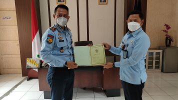 Tingkatkan Pelayanan Warga Binaan, Kemenkumham Jateng Serahkan Tanah Ke Rutan Salatiga