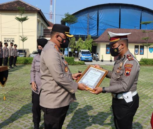 Karena Berprestasi, 31 Anggota Polres Demak Dapat Penghargaan dari Kapolres