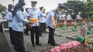 Memperingati Hari Bhakti Pemasyarakatan ke 58/2022 Insan Pengayoman Kemenkumham Jateng Gelar Upacara Tabur Bunga
