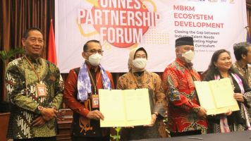 Kakanwil Kemenkumham Jateng Berikan Dukungan Untuk Unnes Partnership Forum 2022