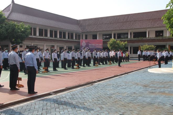 Kakanwil Kemenkumham Jawa Tengah Yuspahruddin beri Wejangan saat apel pagi