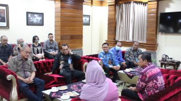Ali dampingi Ita audiensi terkait Pendaftaran UMK berbadan Hukum dengan dirjen AHU Kemenkumham Jawa Tengah