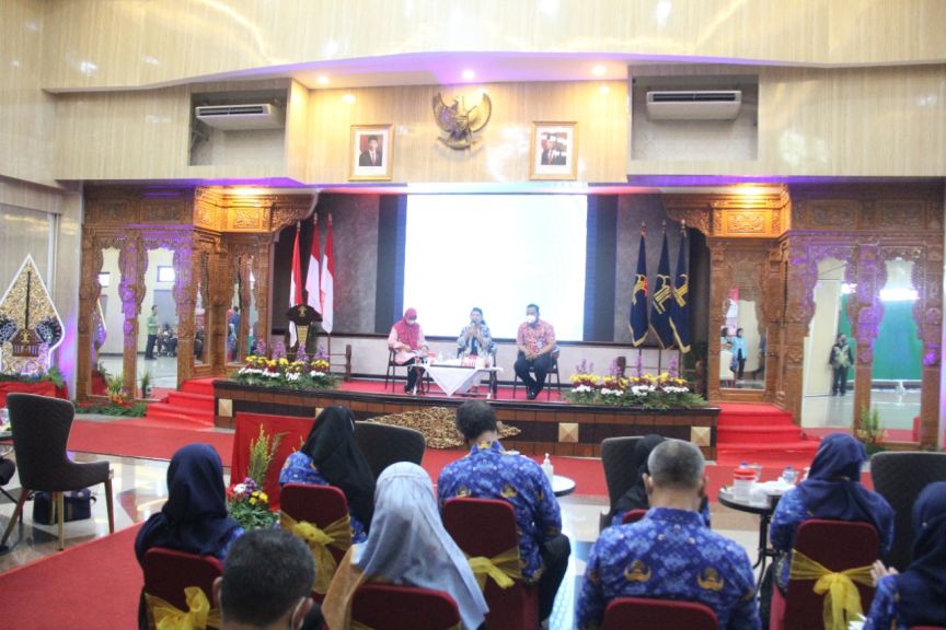 Wujudkan Pelaksanaan Pelayanan Informasi di Bidang HAM, Kemenkumham Jateng bersama Ditjen HAM Sosialisasikan Pustaka HAM Indonesia Digital