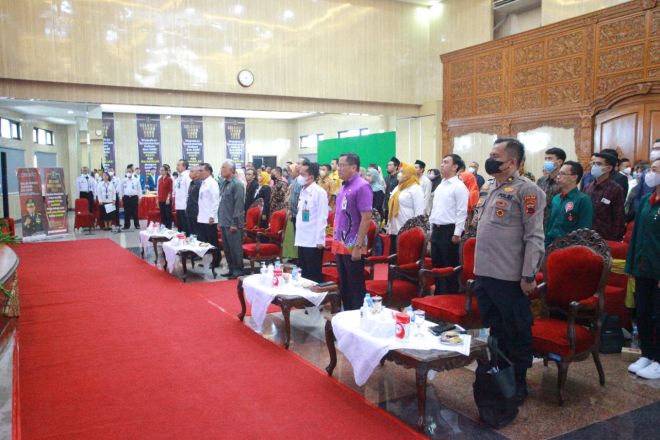He Xing Warga Tiongkok Resmi menjadi Warga Negara Indonesia