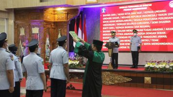 Kakanwil Kemenkumham Jawa Tengah Lantik Pejabat Administrasi dan Notaris Pengganti