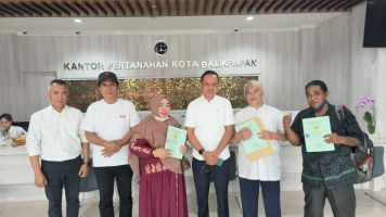 Riyanta Anggota DPR RI Komisi II Sidak di Kantah BPN Kota Balikpapan Kalimantan Timur