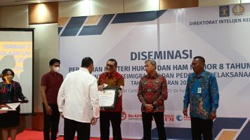 Kanwil Jawa Tengah terima penghargaan terbaik di Keimigrasian