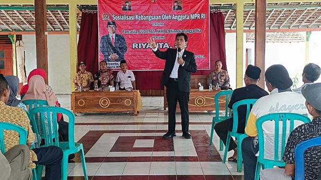 Anggota MPR RI Riyanta Sosialisasikan Empat Pilar Kepada Warga Masyarakat Desa Pendem Ngaringan Grobogan
