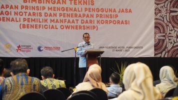 Notaris wajib menerapkan Prinsip Mengenali Pengguna Jasa (PMPJ) dan pelaporan transaksi keuangan yang memenuhi kriteria mencurigakan