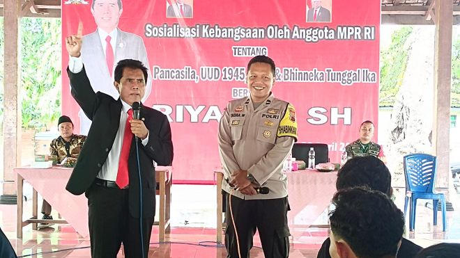 Suasana Lebaran Anggota MPR RI Riyanta Gelar Acara Sosialisasi Empat Pilar Kebangsaan Sasar Kaum Milineal di Desa Sarirejo Pati Jawa Tengah