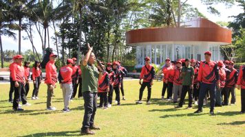 Kanwil Kemenkum HAM Jawa Tengah menggelar kegiatan Pembinaan Fisik, Mental dan Disiplin (FMD)  di Borobudur Silver Magelang