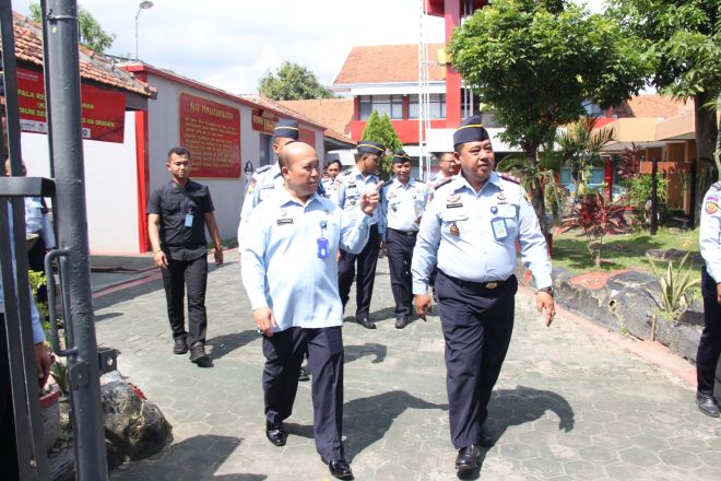 Plt. Kakanwil Kumham Jateng Ajak Jajaran Lapas Sragen Terapkan 3 Konsep Berpikir