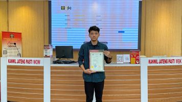 Kantongi Sertifikat Apostille Dari Kemenkumham Jateng, Mikhael Semakin Mudah Belajar Di Belanda