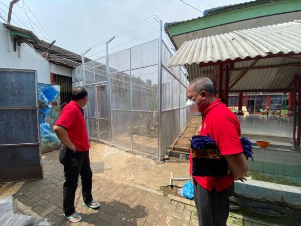 Delapan Sipir Lapas Kedungpane Dipindah ke Nusakambangan Karena Selundupkan HP di Sel Tahanan