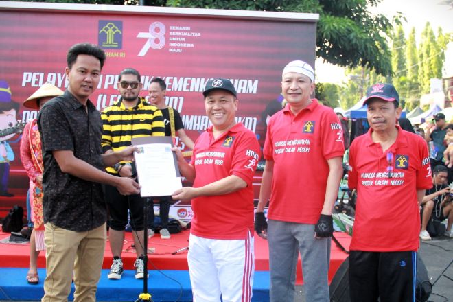 Dekatkan Layanan Kepada Masyarakat, Kemenkumham Jateng Ramaikan CFD Simpang Lima Semarang