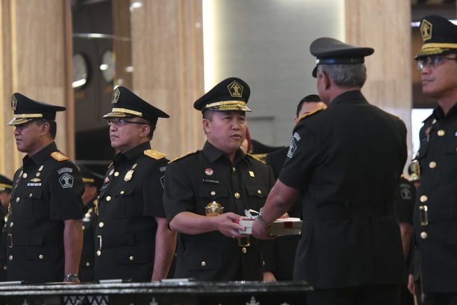 Dilantik Menkumham Secara Serentak, Kakanwil dan 3 Pimti Pratama Kemenkumham Jateng Berganti