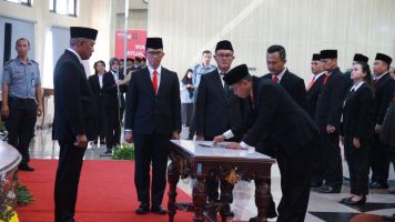 Gelar Pelantikan/Pengambilan Sumpah Jabatan, Kakanwil Kemenkumham Jateng Sampaikan Pesan-Pesan Ini