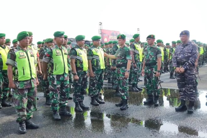 Kasdam IV/Diponegoro Pimpin Apel Kesiapsiagaan Pengamanan Pemilu 2024 Di Semarang