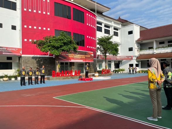 Lepas Pegawai Ikuti Kegiatan FMD, Kakanwil Jateng Ajak Tingkatkan Soliditas