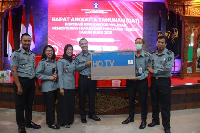 Buka RAT Koperasi KPRI, Kakanwil Kemenkumham Jateng Ajak Lebarkan Sayap Usaha