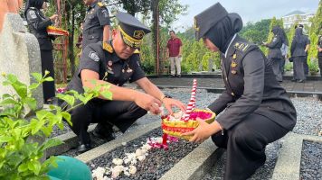 Khidmat, Ziarah dan Tabur Bunga Peringati Hari Bakti Pemasyarakatan Ke-60