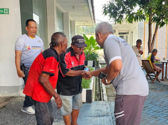 Kakanwil Kemenkumham Jawa Tengah Tejo Harwanto Gelar Sedekah Jum’at Berkah