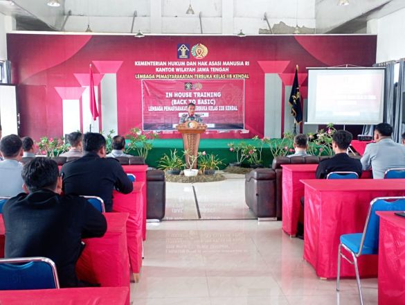 Komitmen Memperkuat Pengamanan, Kemenkumham Jateng Adakan In House Training Back To Basic di Lapas Terbuka Kendal