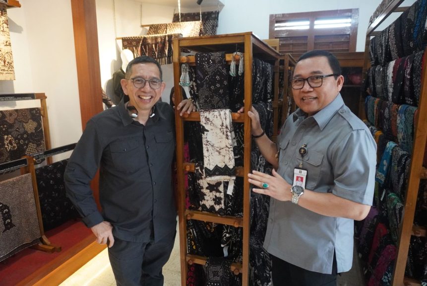 Kanwil Kemenkum Jateng Dampingi Pemeriksaan Substantif Indikasi Geografis Batik Bakaran