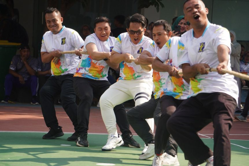 Hari Pengayoman ke-80, Kanwil Kemenkum Jateng Gaungkan Kebersamaan Melalui Lomba Tradisional
