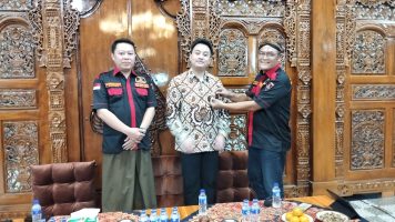 Raja Solo Sinuwun Pakubuwono XIV Purbaya Resmi Gabung Ormas Grib Jaya Jawa Tengah Langsung Menerima Sebagai Pembina