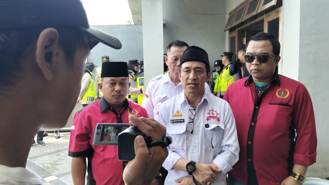 GJL dan FORSOS Kota Semarang Kawal Eksekusi Rumah Nasabah bank Nyaris Bentrok dengan Petugas
