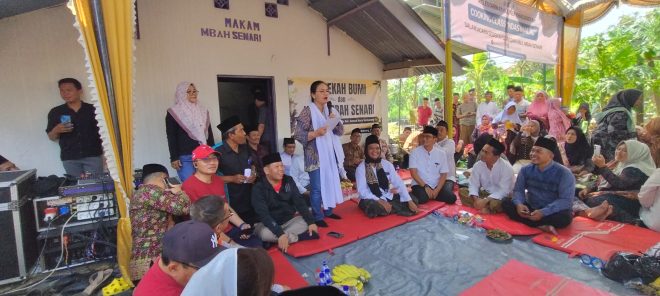 Ribuan Warga Padati Haul Makam Mbah Senari Kudu, Walikota Semarang Agustin Puji “Ndas Maling” Khas Kudu Genuk
