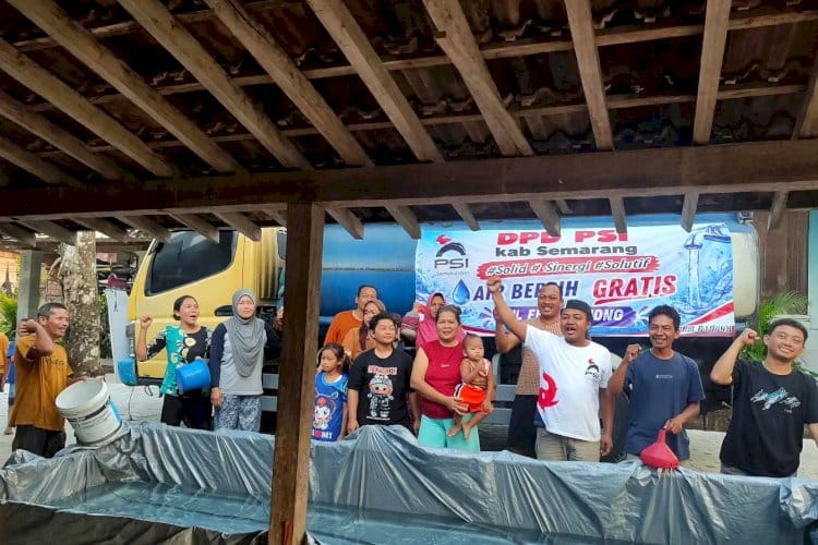 PSI Salurkan 45 Tangki Air Bersih untuk Warga Kabupaten Semarang